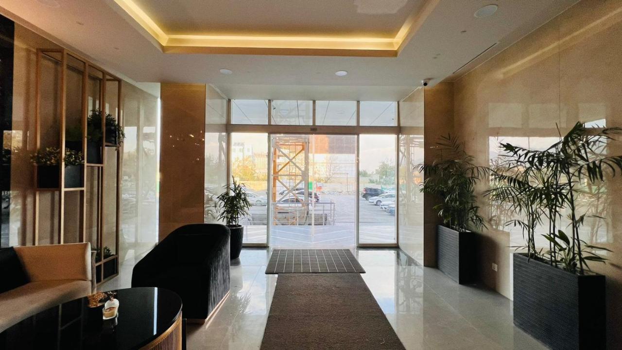 Sky Heights Luxury Apart Facing Centaurus Διαμέρισμα Ισλαμαμπάντ Εξωτερικό φωτογραφία