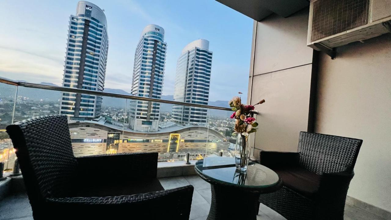 Sky Heights Luxury Apart Facing Centaurus Διαμέρισμα Ισλαμαμπάντ Εξωτερικό φωτογραφία