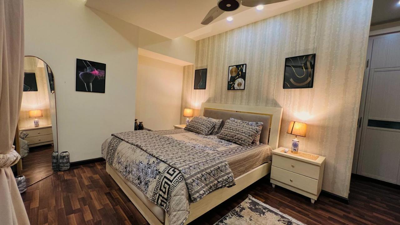 Sky Heights Luxury Apart Facing Centaurus Διαμέρισμα Ισλαμαμπάντ Εξωτερικό φωτογραφία