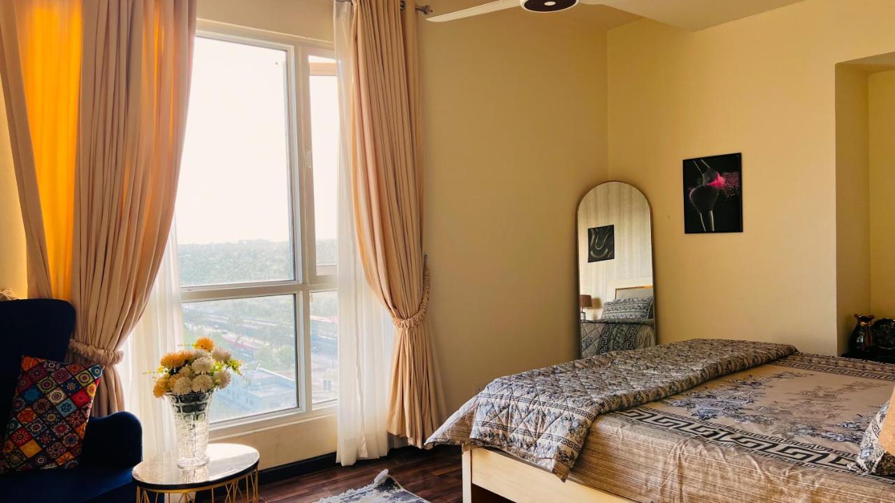 Sky Heights Luxury Apart Facing Centaurus Διαμέρισμα Ισλαμαμπάντ Εξωτερικό φωτογραφία