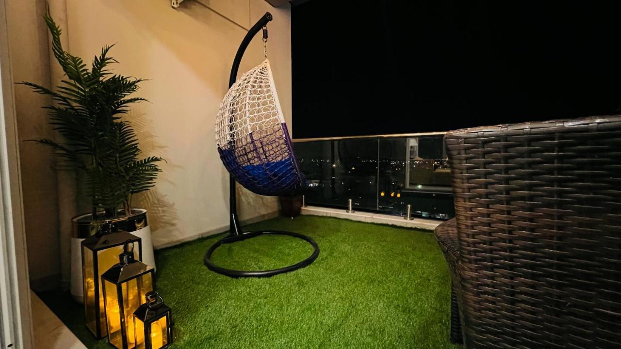 Sky Heights Luxury Apart Facing Centaurus Διαμέρισμα Ισλαμαμπάντ Εξωτερικό φωτογραφία