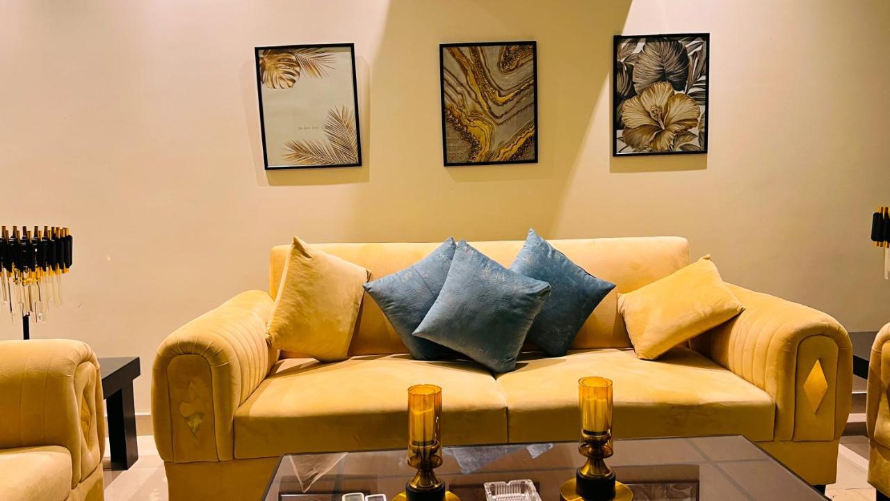 Sky Heights Luxury Apart Facing Centaurus Διαμέρισμα Ισλαμαμπάντ Εξωτερικό φωτογραφία