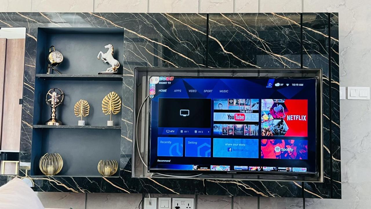 Sky Heights Luxury Apart Facing Centaurus Διαμέρισμα Ισλαμαμπάντ Εξωτερικό φωτογραφία