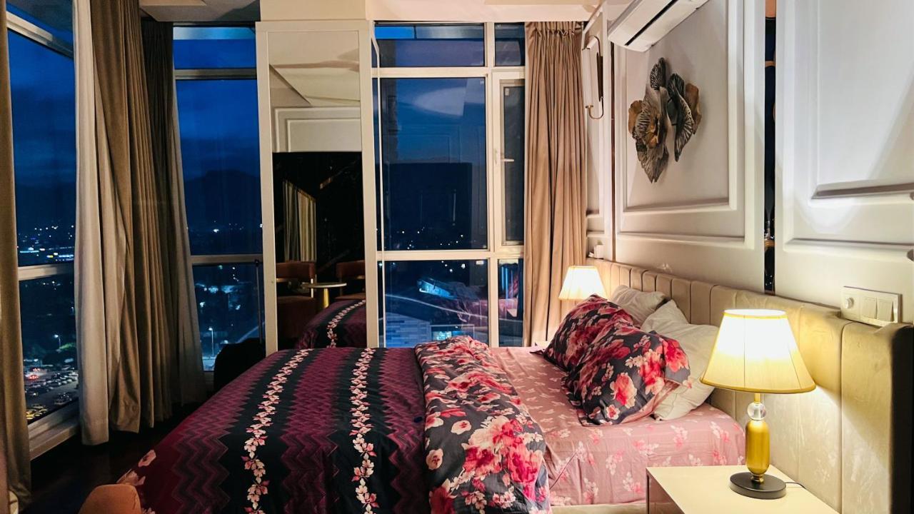 Sky Heights Luxury Apart Facing Centaurus Διαμέρισμα Ισλαμαμπάντ Εξωτερικό φωτογραφία